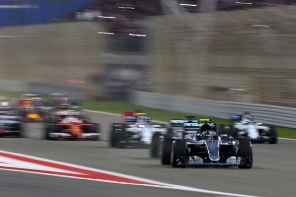 Formula One World Championship 2016, Round 2, Bahrain Grand Prix, Manama, Bahrain, Sunday 3 April 2016 - Start of the race, Nico Rosberg (GER), Mercedes AMG F1 Team