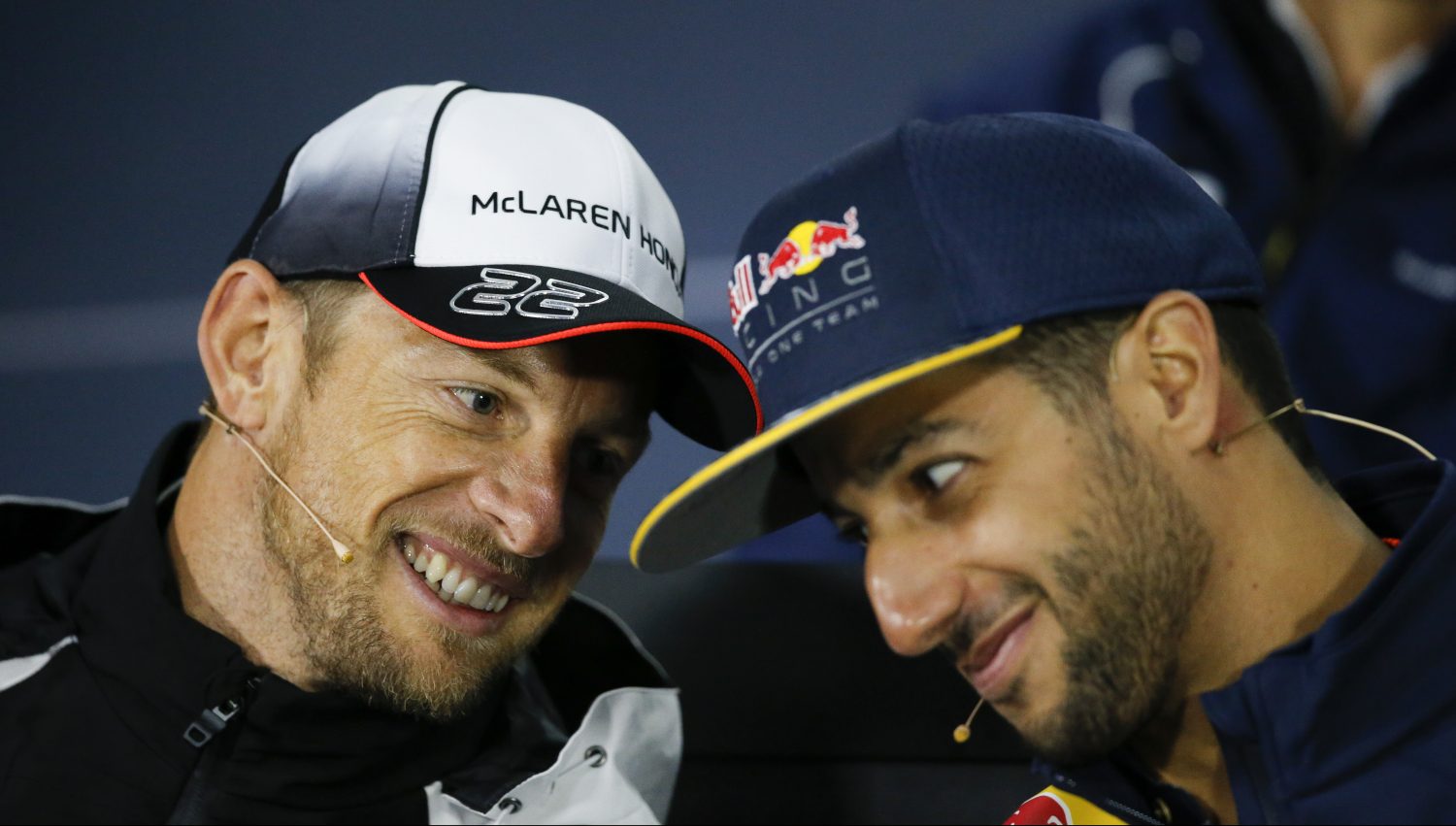 Button verwacht veel van Ricciardo, Verstappen en Vandoorne