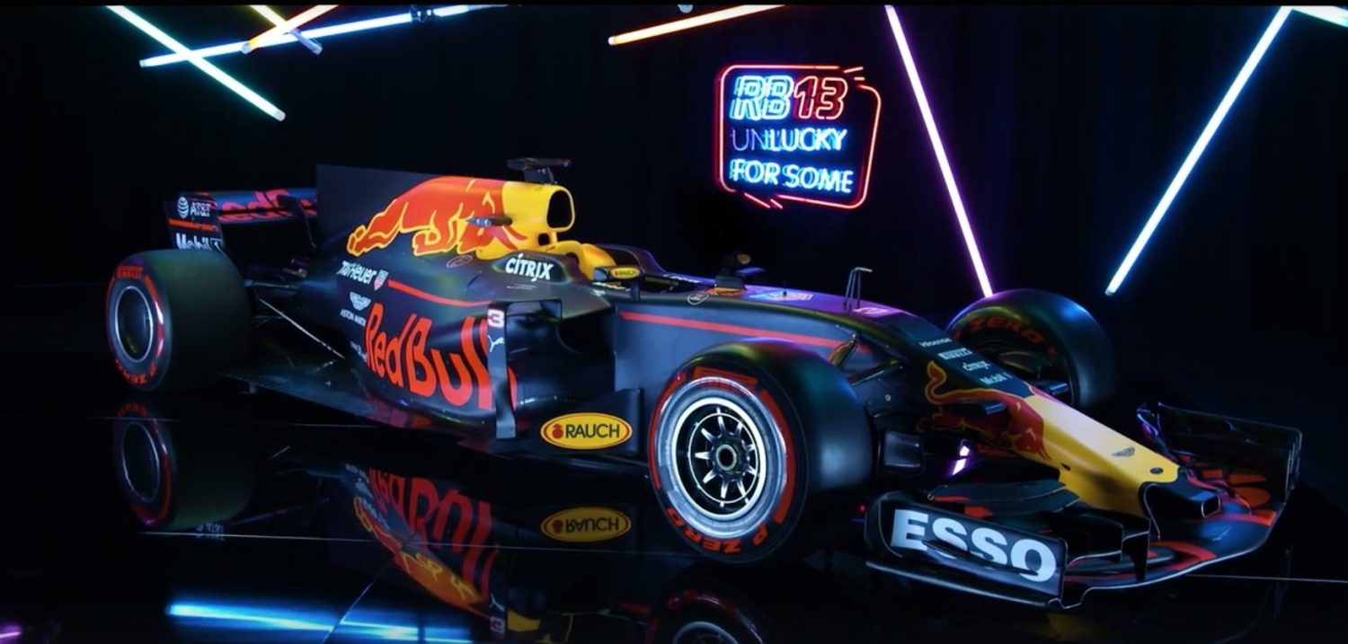 Red Bull onthult RB13