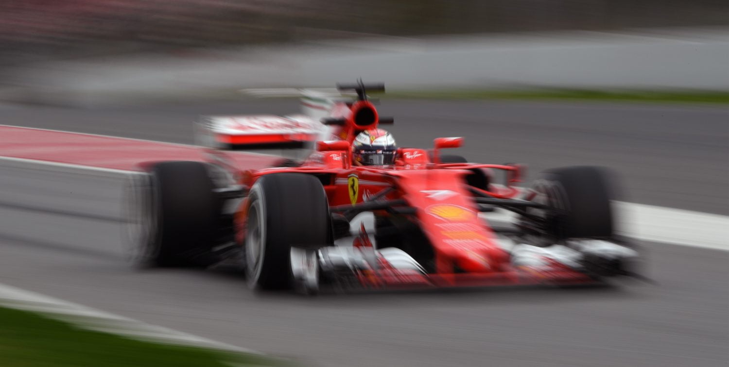 Ferrari snel, Mercedes imponeert met aantal ronden