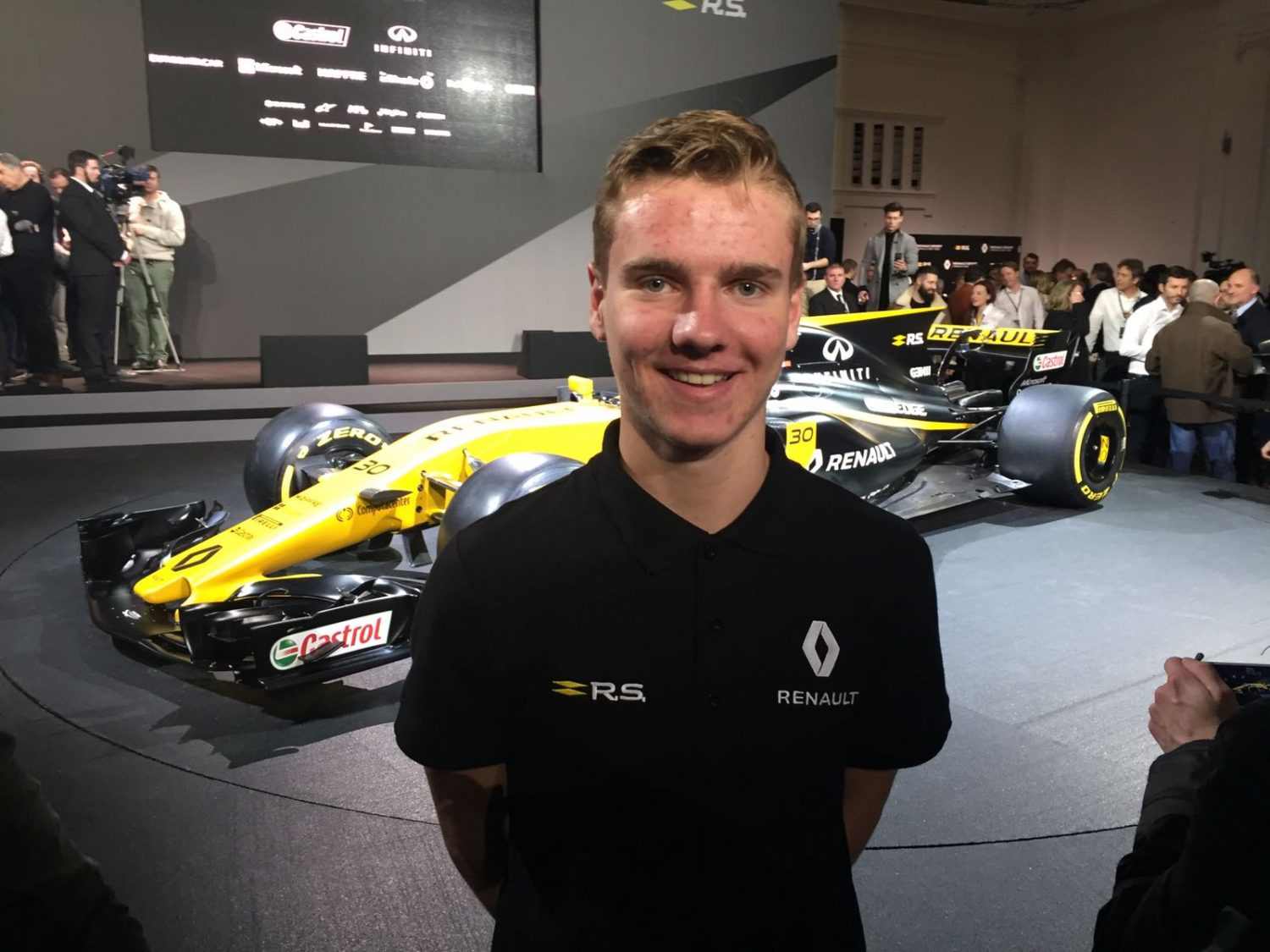 Renault introduceert Jarno Opmeer als juniorrijder Formule1.nl