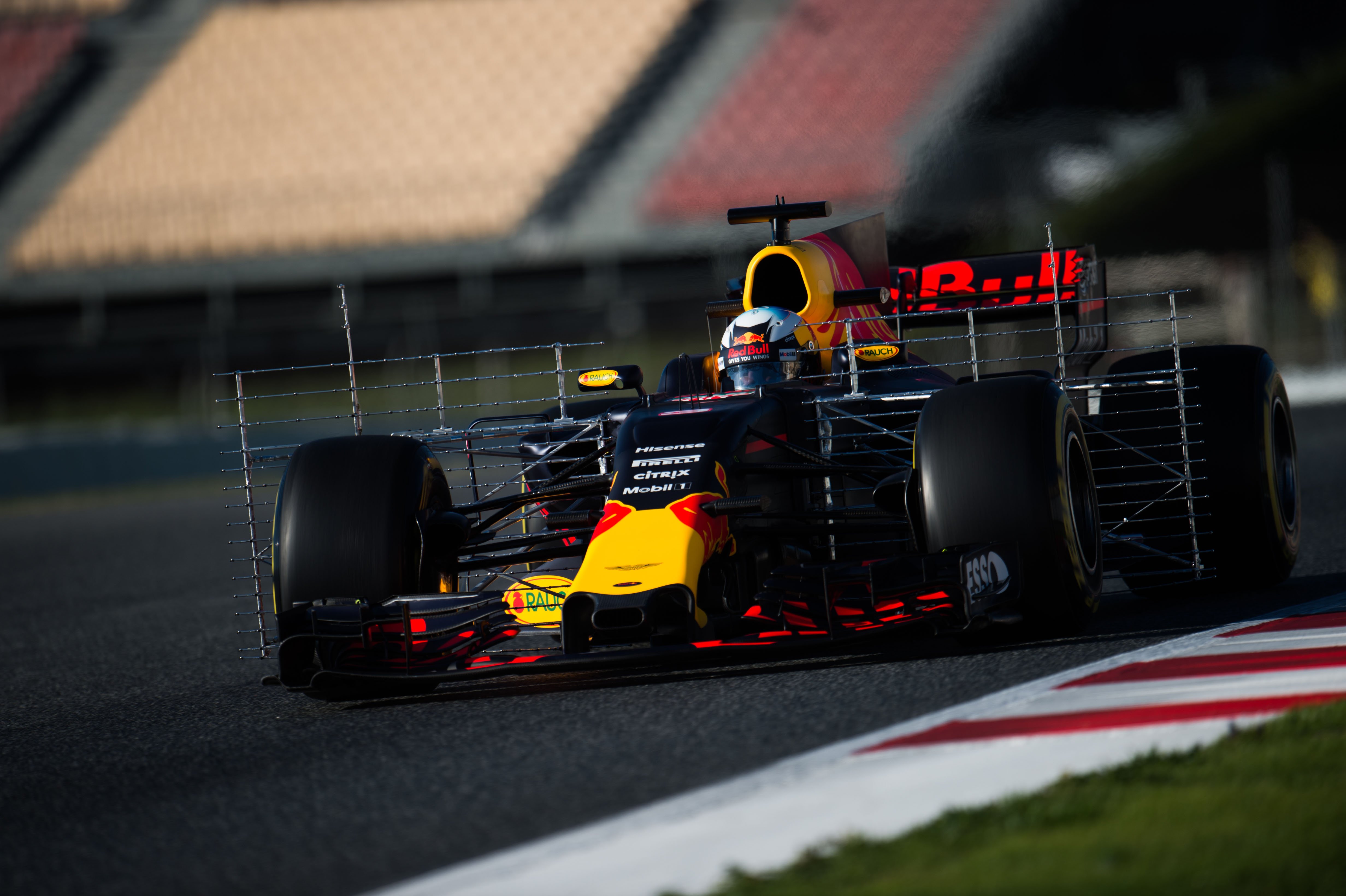 Ricciardo Red Bull F1 Testing Barcelona 2017