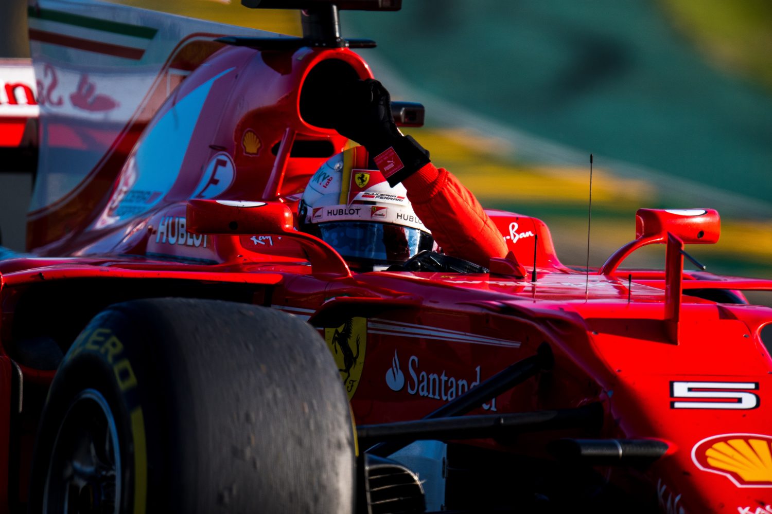 Vettel: ‘Rust bij Ferrari betaalt zich nu uit’