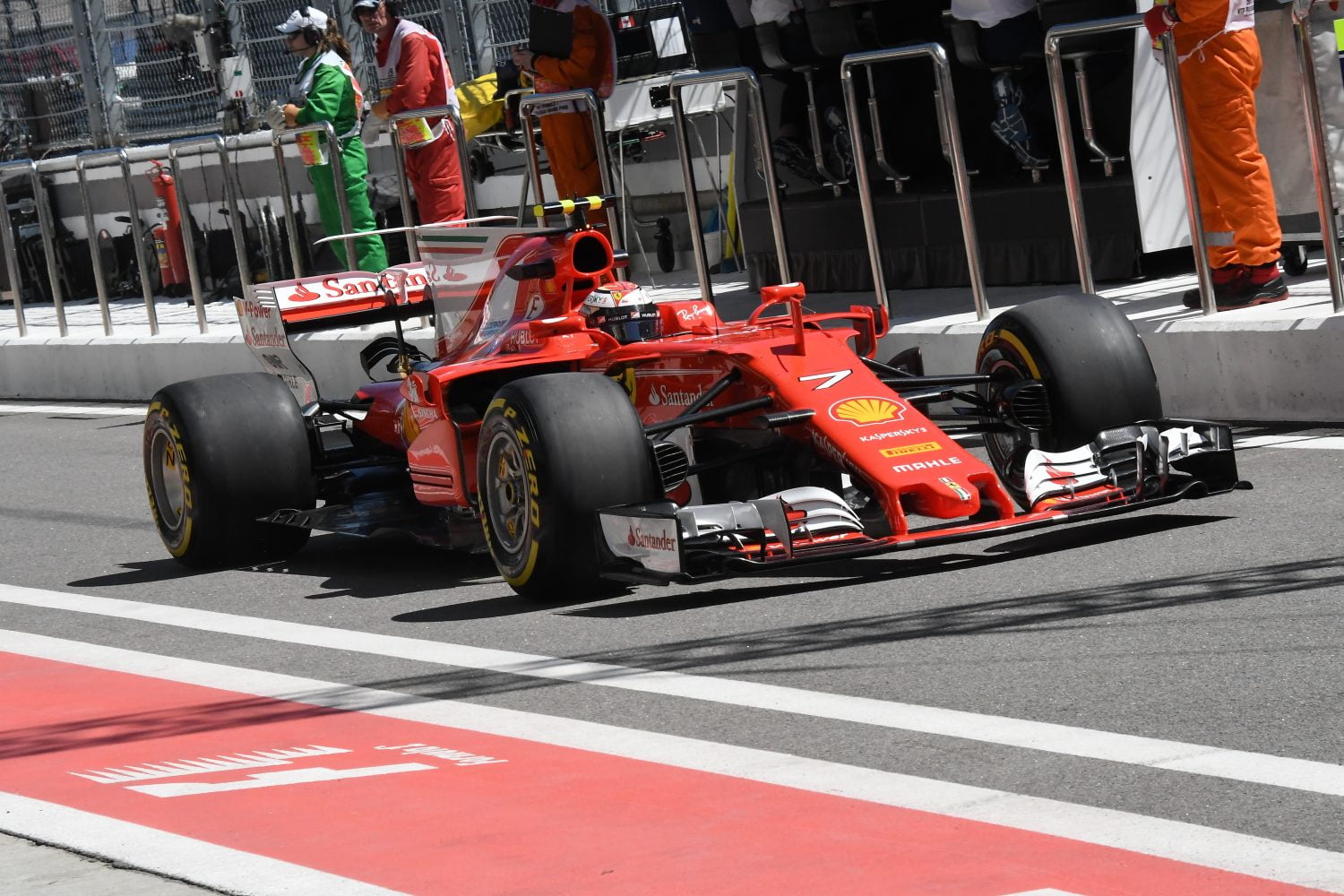 VT1: Räikkönen het snelst in Sotsji