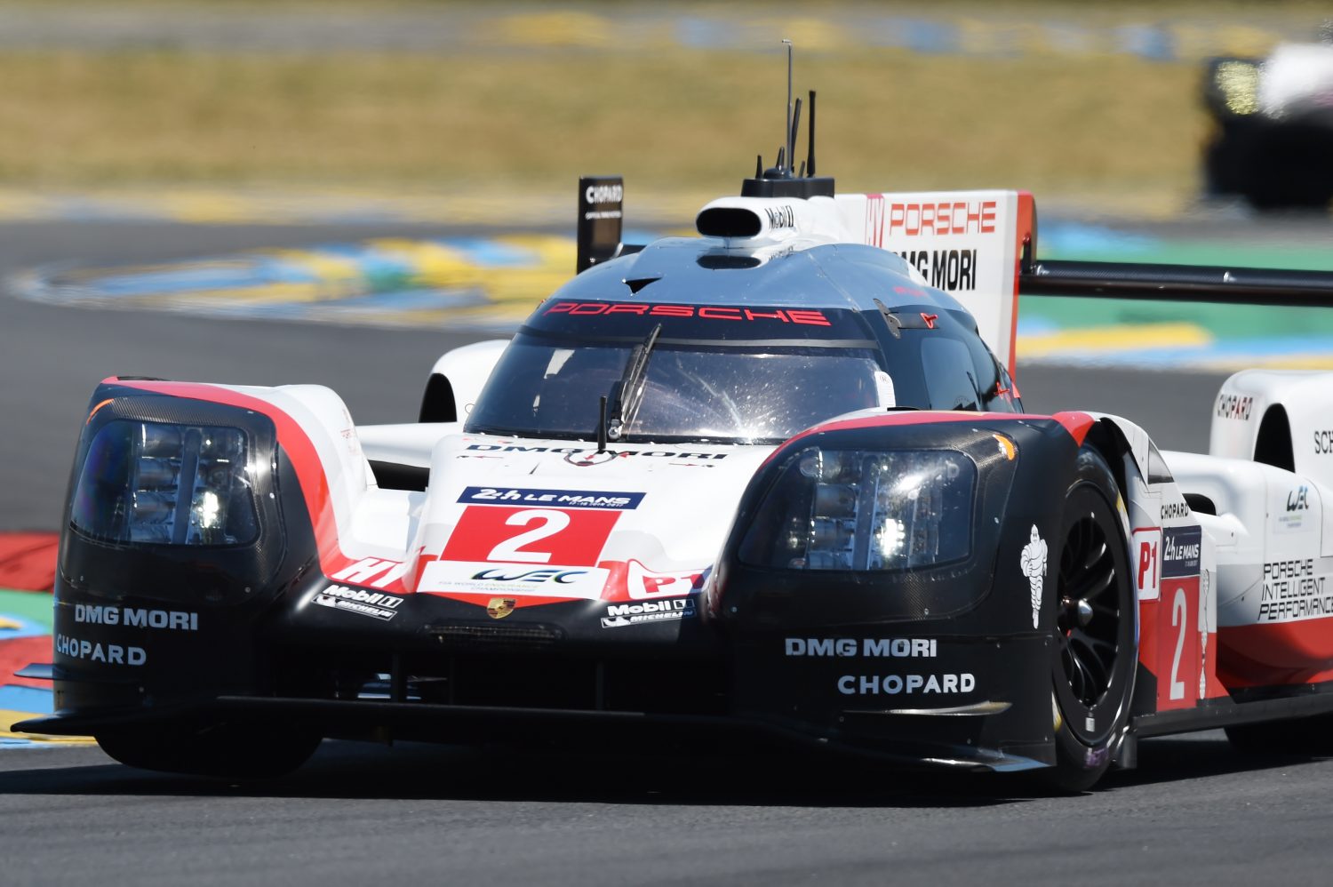 Porsche wint 24 Uur van Le Mans, Tung tweede