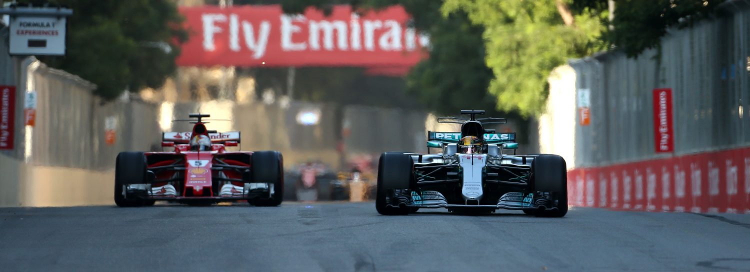 Hamilton: ‘Bakoe is gedaan, nu gaan we verder’