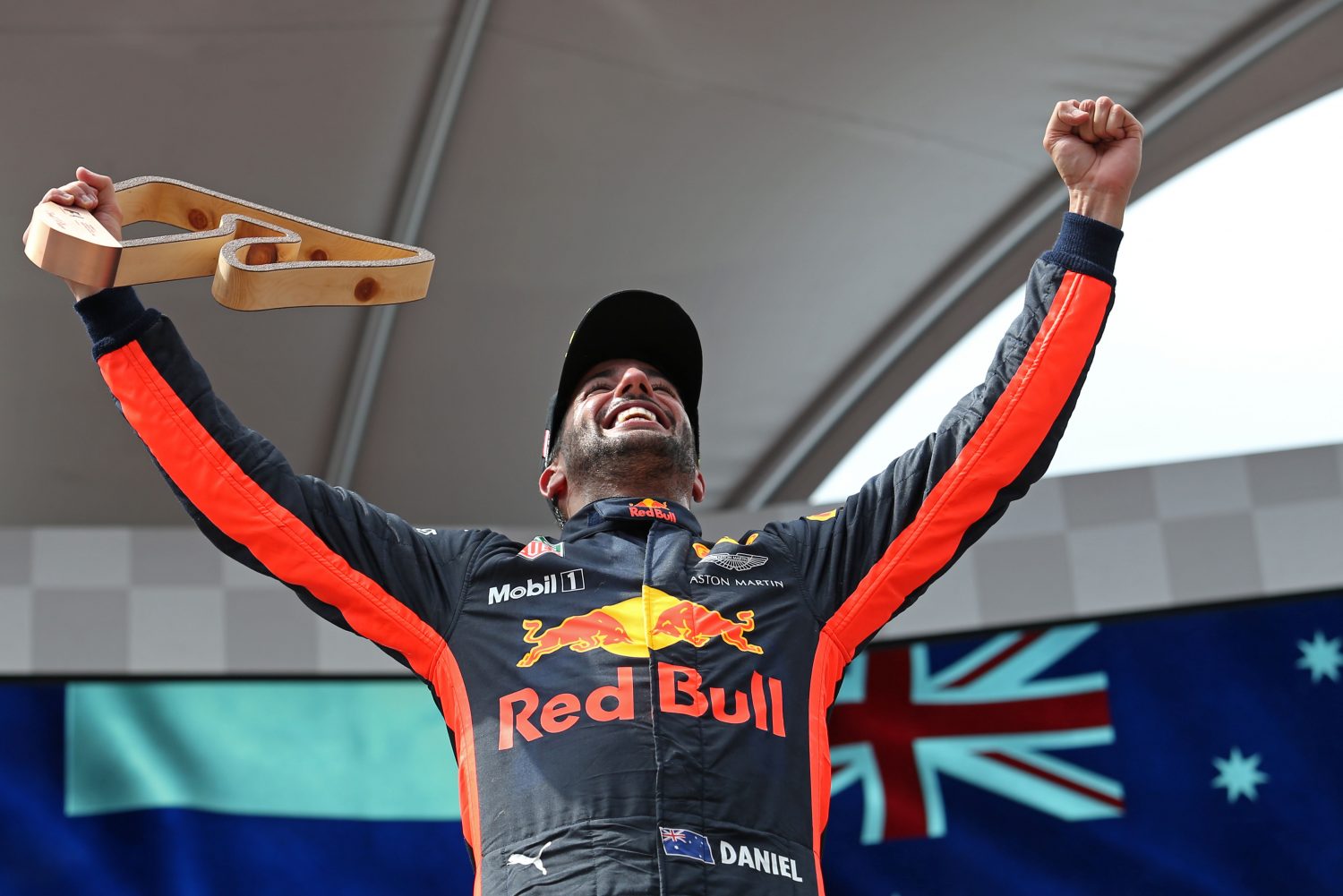 Ricciardo happy met podium op Red Bulls eigen Ring