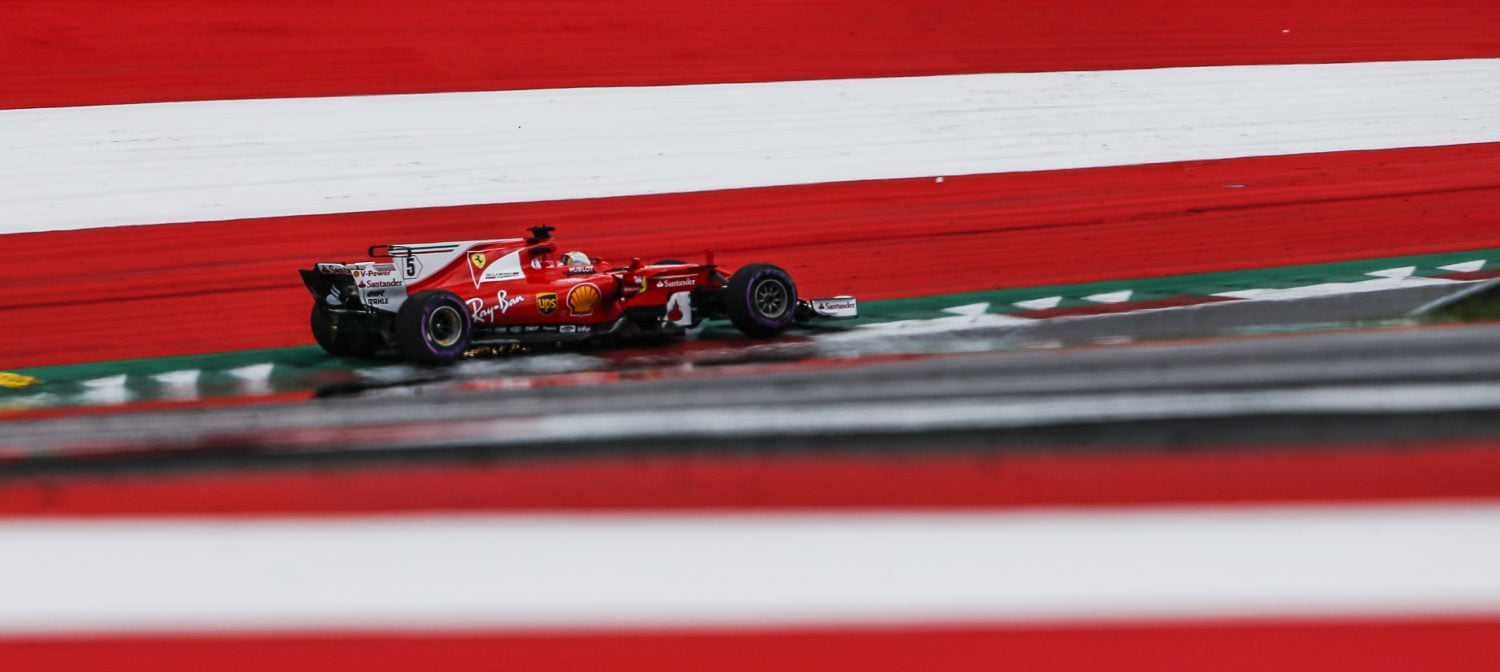 VT3: Vettel naar snelste tijd