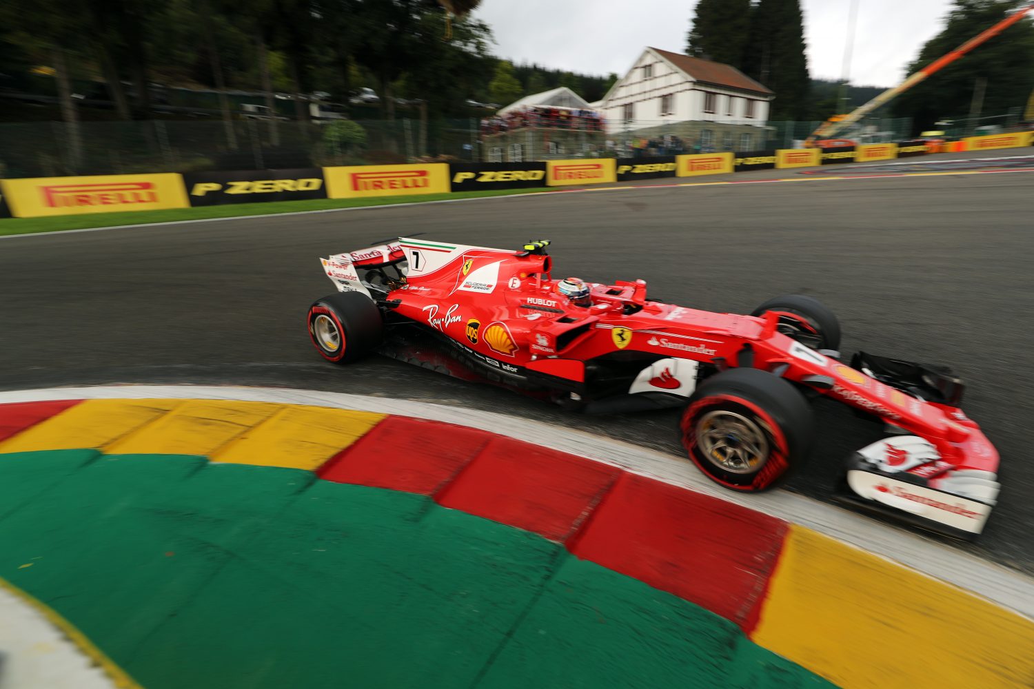 VT3: Räikkönen meldt zich opnieuw bovenaan
