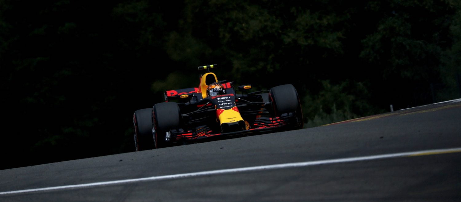 Verstappen klokt opnieuw de vierde tijd op Spa