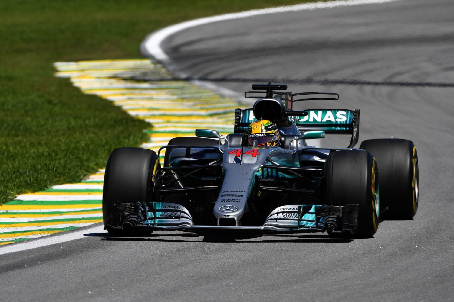 Wolff: ‘Hamilton had GP Brazilië zelfs met start uit de pits kunnen winnen’