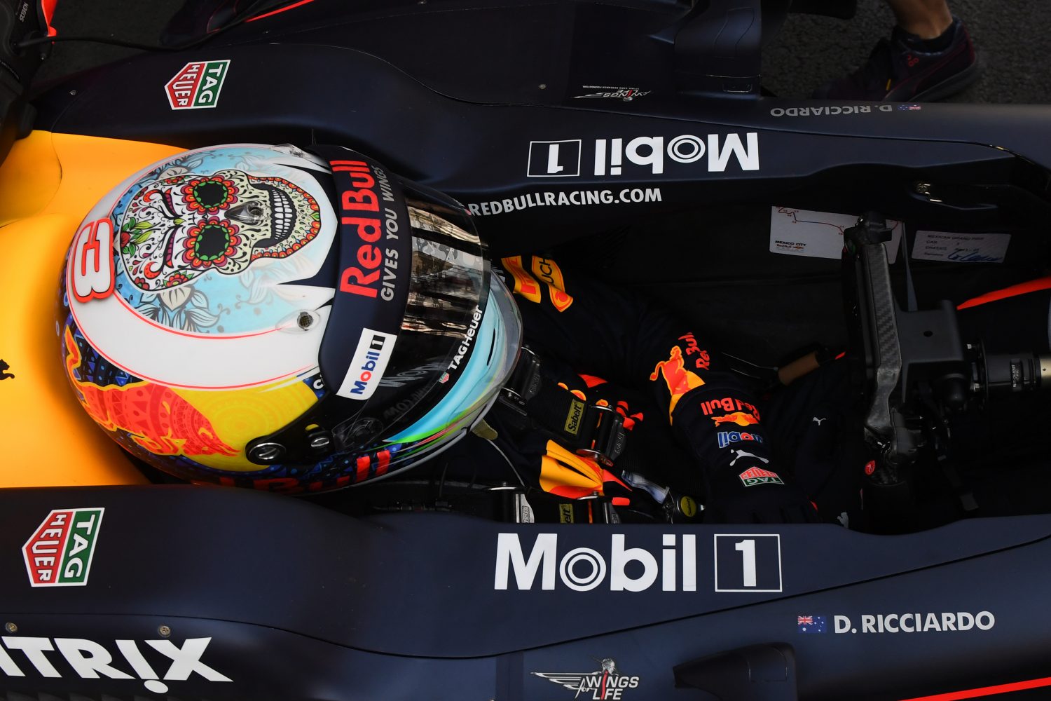 Ricciardo: ‘Heb kaarten te spelen in Red Bull-onderhandelingen’