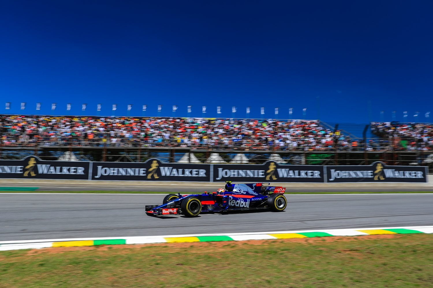 Achtergrond: Renault en Toro Rosso sputteren naar de finish