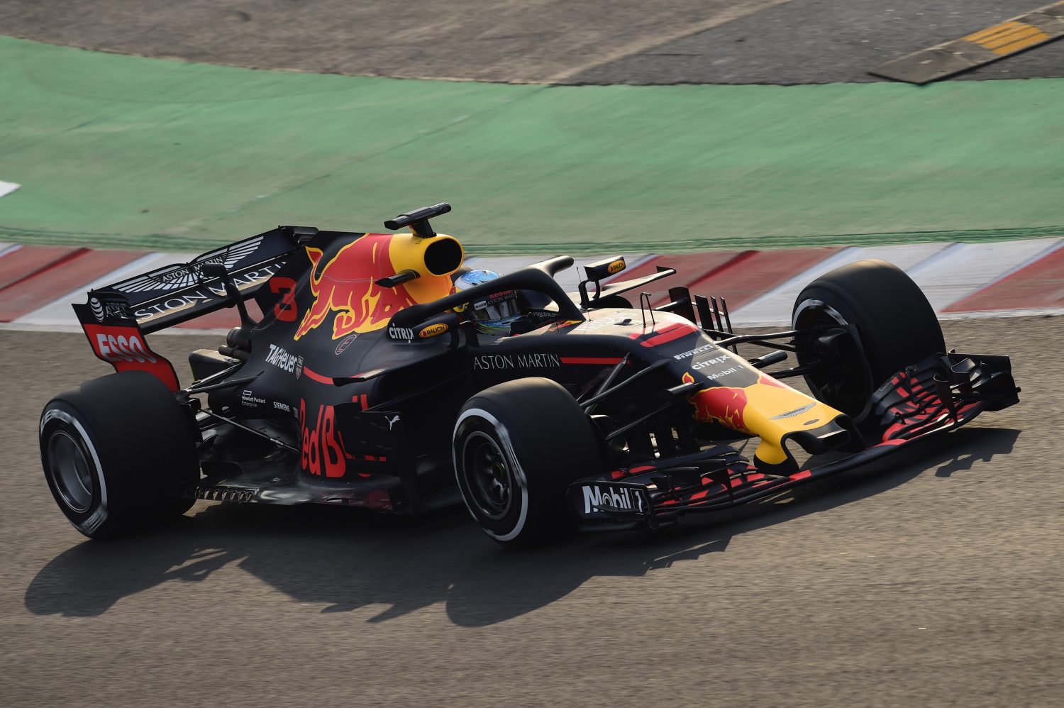 Barcelona dag 1: Ricciardo het snelst én het productiefst