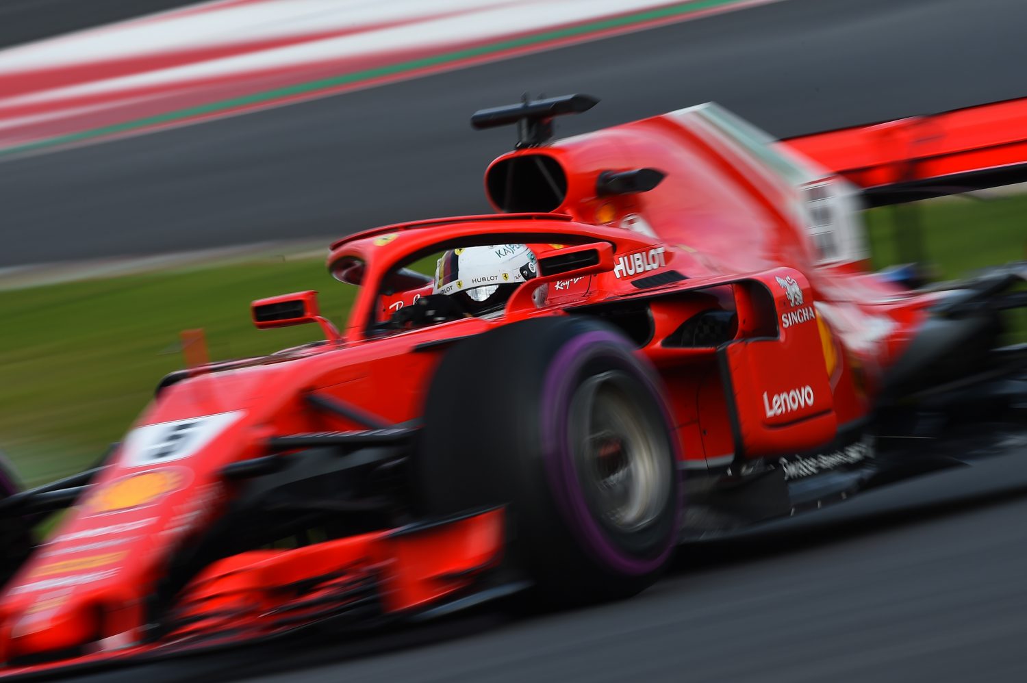 Barcelona dag 7: Vettel op P1, Verstappen vreet kilometers
