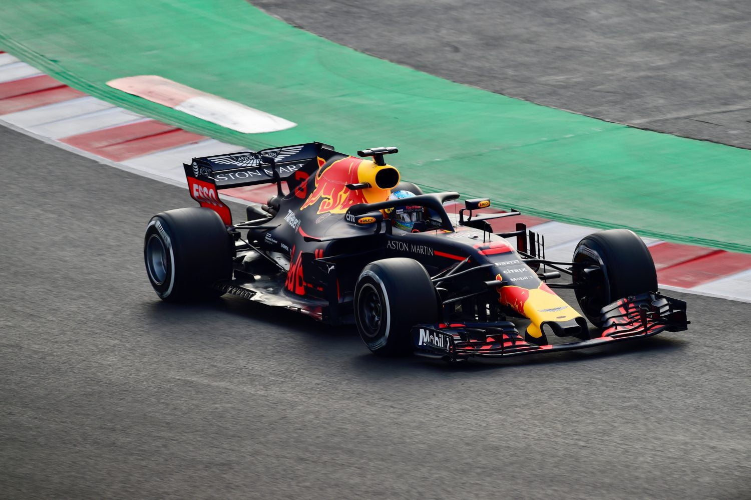 Red Bull betwist motordeadline Renault: ‘Beslissen eind van de zomer’
