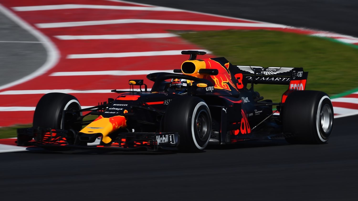 Ricciardo: ‘Mercedes zit net voor ons, maar Ferrari…’