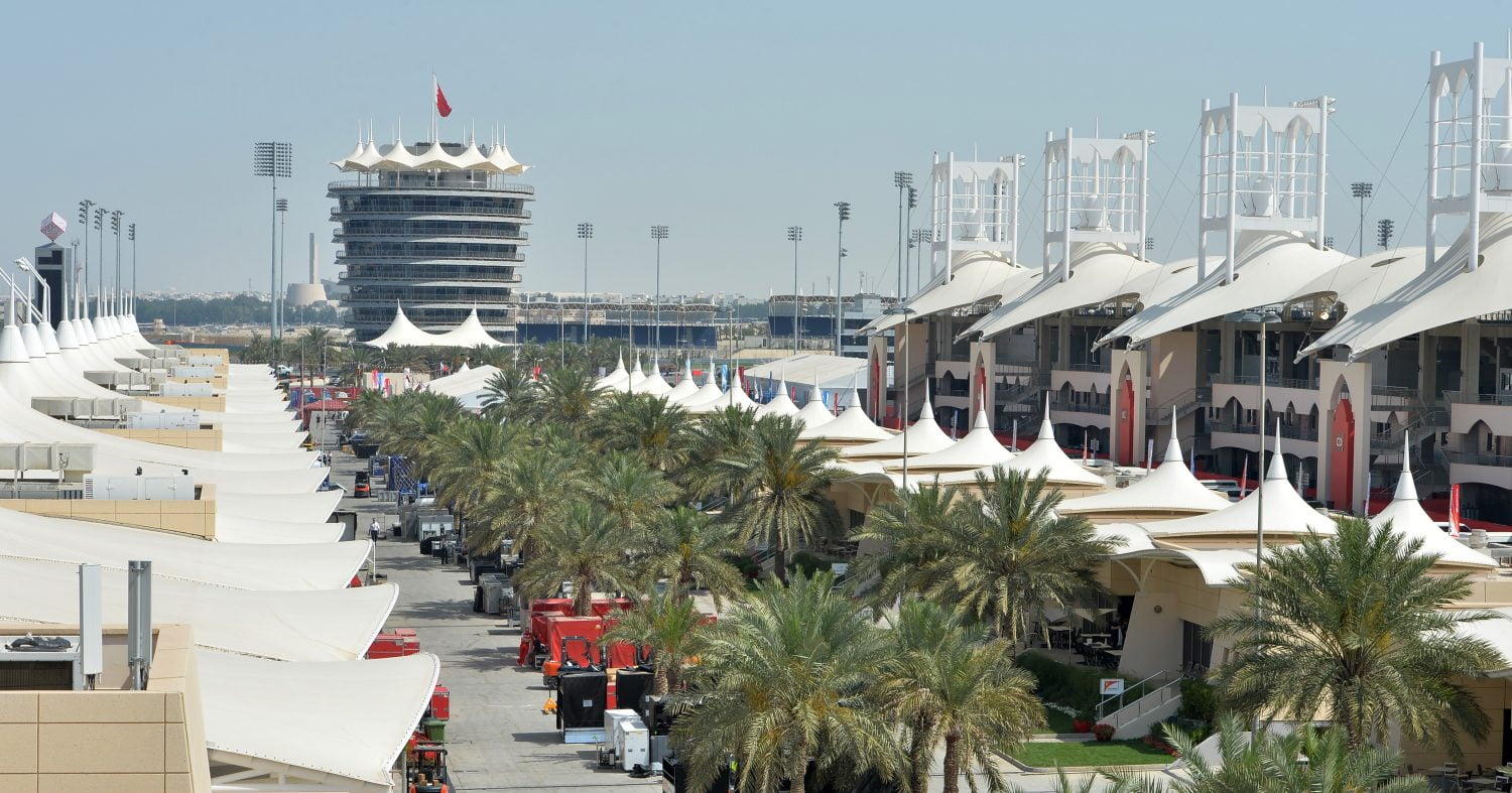 Backstage: onderweg naar Bahrein