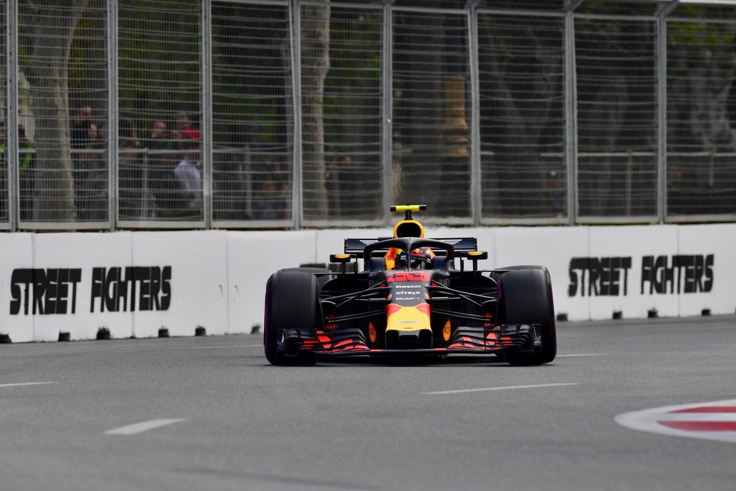 Verstappen denkt dat iedere coureur uit de top zes kan winnen in Bakoe