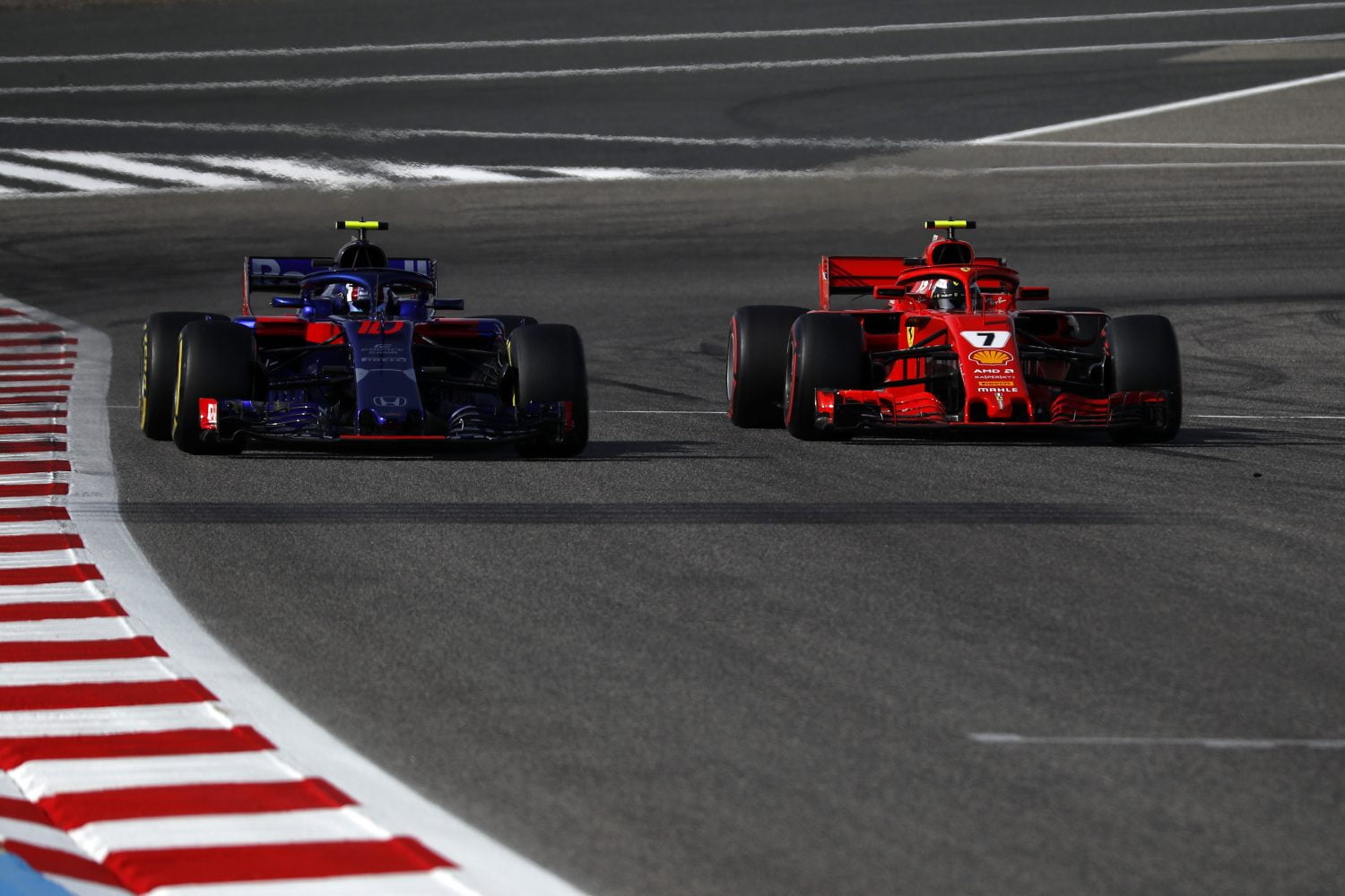 VT3: Räikkönen waarschuwt de concurrentie opnieuw, Verstappen klokt tweede tijd