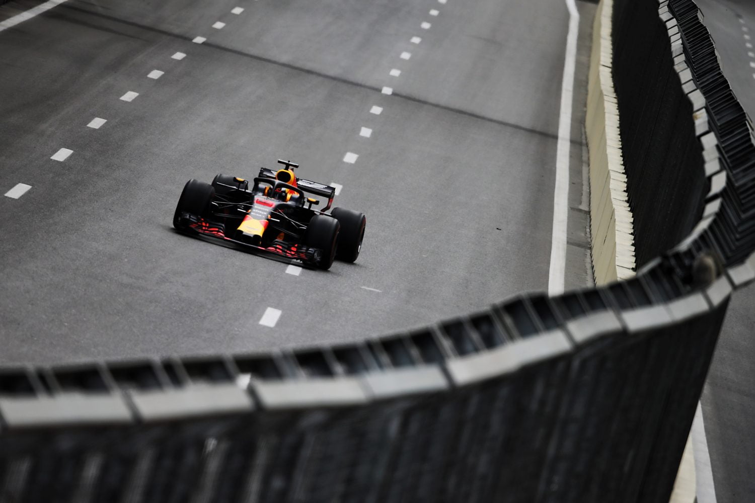 VT2: Ricciardo blijft Räikkönen en Verstappen voor