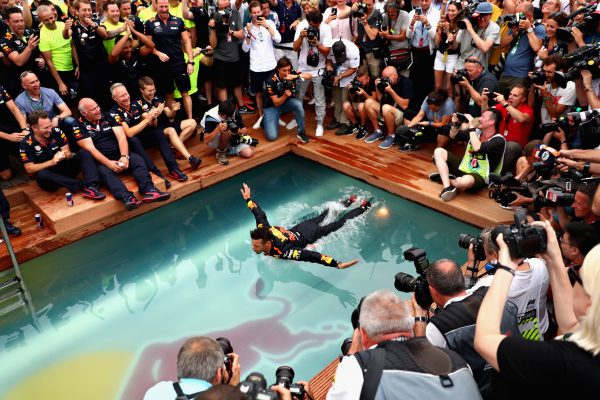 Ricciardo zwembad