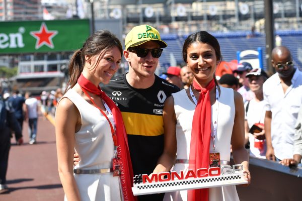 Hulkenberg grigirls