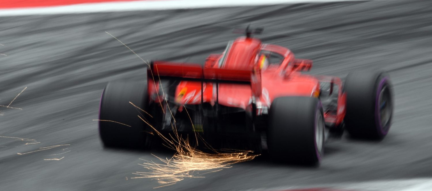 VT3: Vettel bovenaan, pech voor Verstappen
