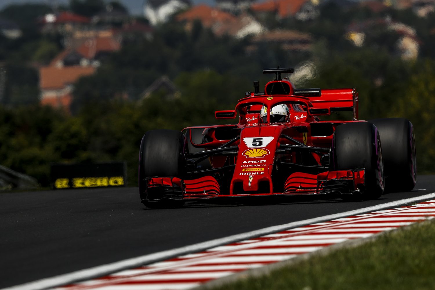 VT2: Vettel net wat sneller dan de Red Bulls