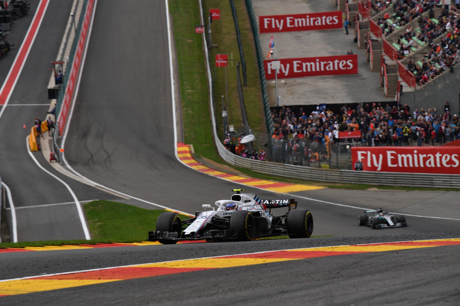 Weblog-woensdag: Zijn F1-auto’s te makkelijk te besturen? De ‘bocht der bochten’ is nu een recht stuk