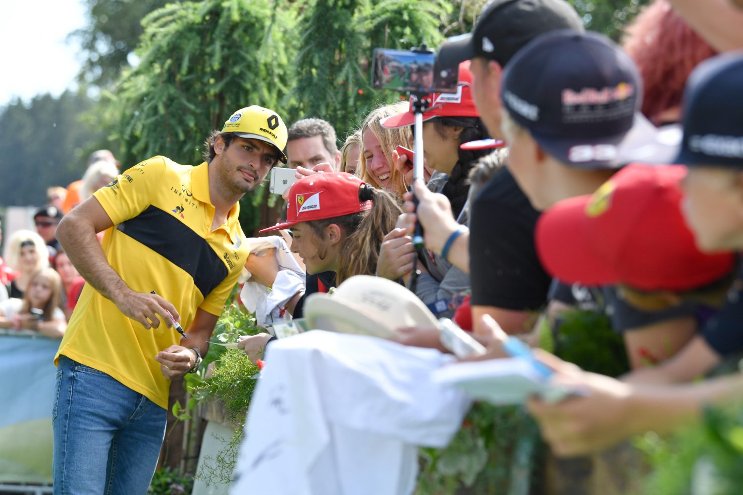 Sainz: ‘Ik heb een veel betere verstandhouding met Verstappen dan mensen denken’