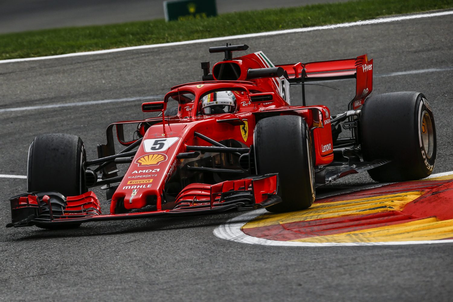 VT3: Vettel blijft Räikkönen en Hamilton nipt voor