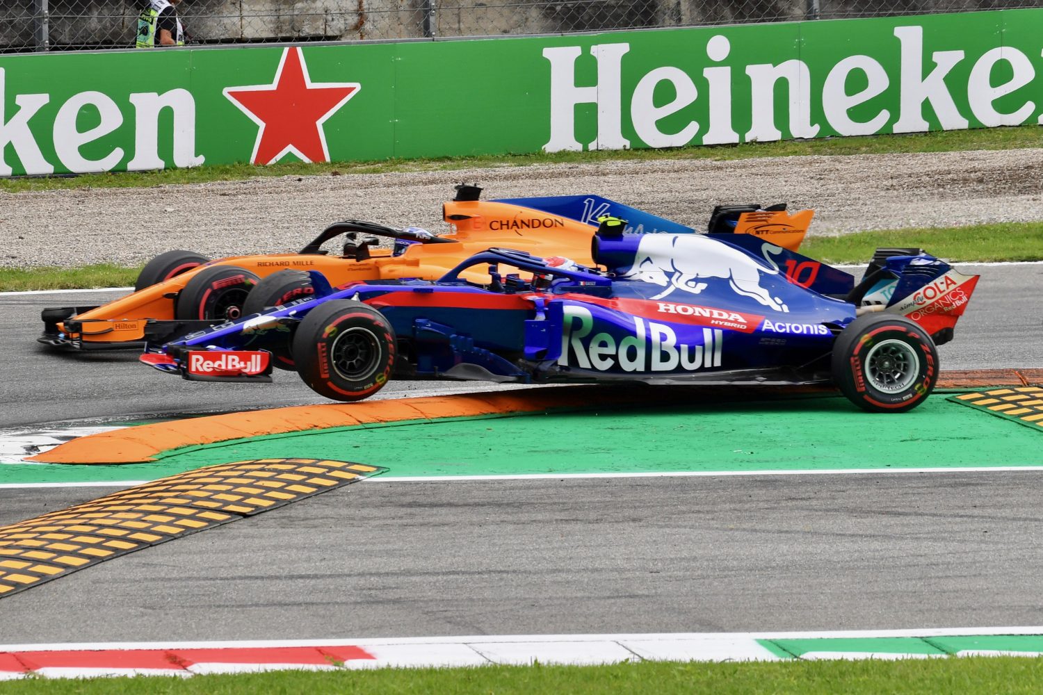 Gasly uit kritiek op Alonso: ‘Hij is nog agressiever dan eerst’