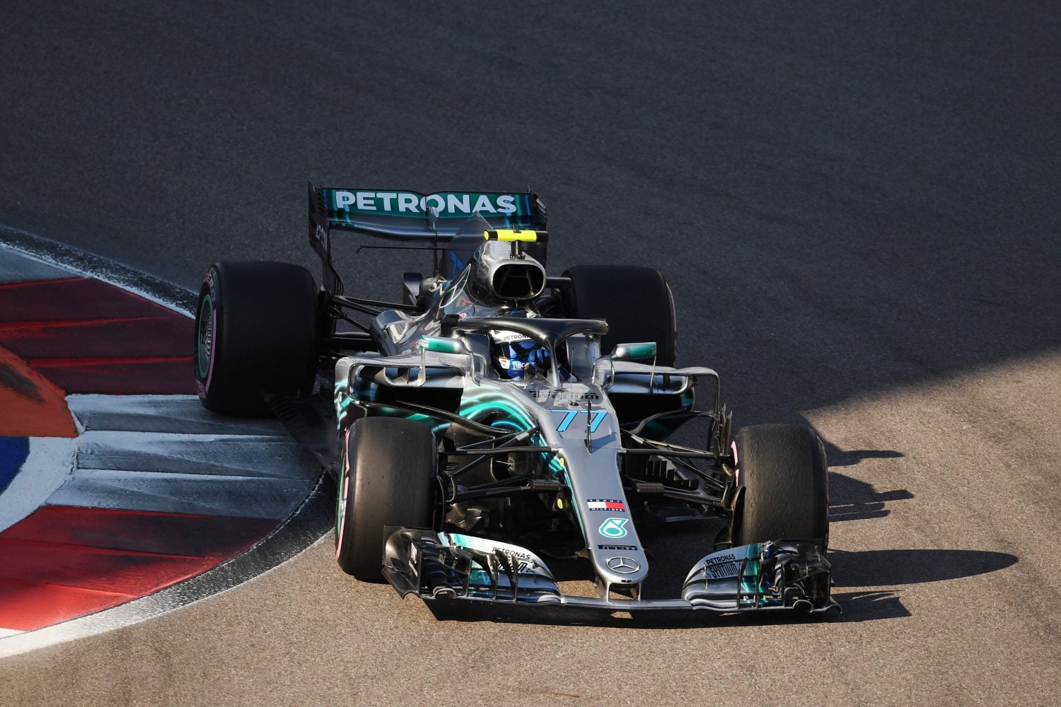 Kwalificatie: Bottas pakt pole na duel met Hamilton