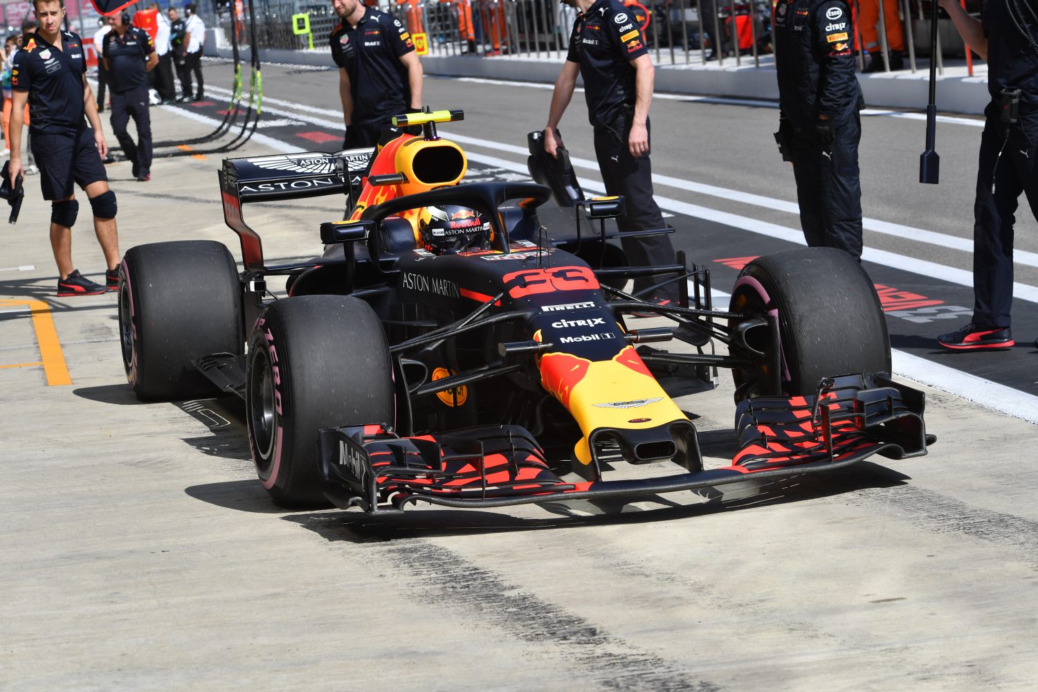 Gridstraf en strafpunten voor Verstappen na negeren gele vlaggen
