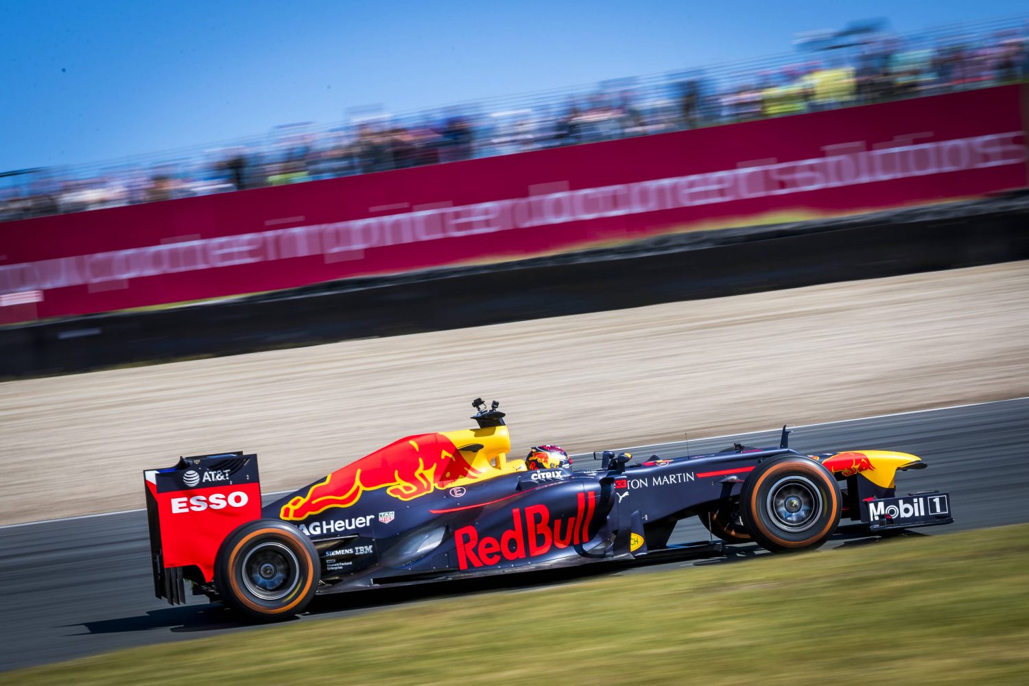 Charlie Whiting onder de indruk van glooiingen en omgeving circuit Zandvoort