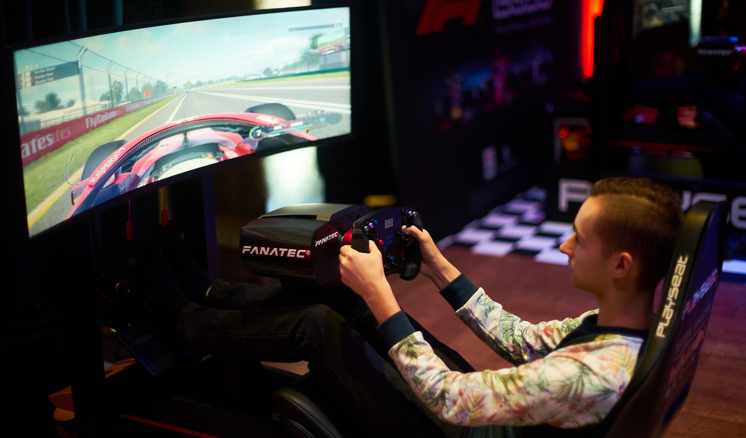 F1-eSports van start met twee Nederlanders: ‘We zijn klaar voor het grote podium’