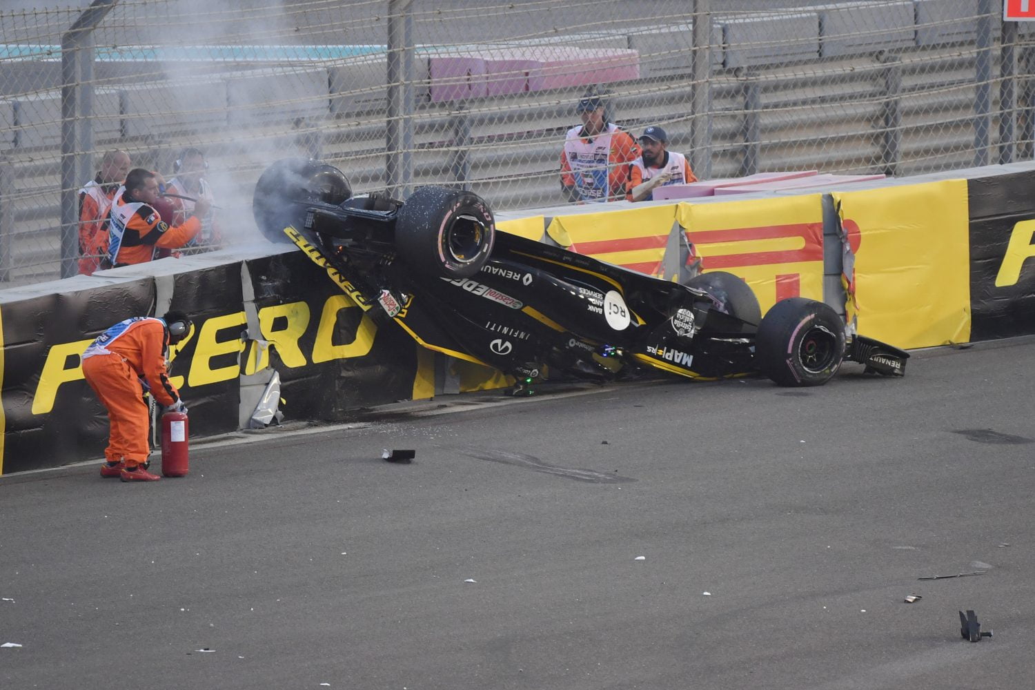 Hülkenberg ondersteboven van Abu Dhabi: ‘Ik hang hier als een koe’