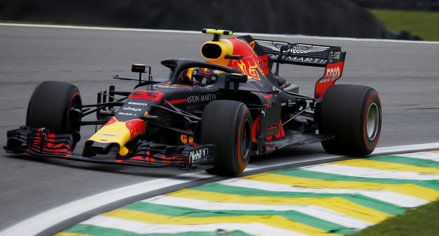 VT1: Verstappen nipt sneller dan Vettel en Hamilton