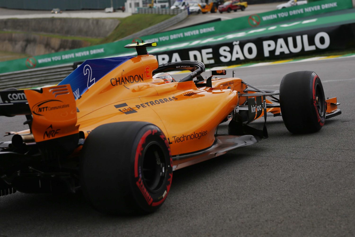 VT2: Bottas snelste, Verstappen vijfde