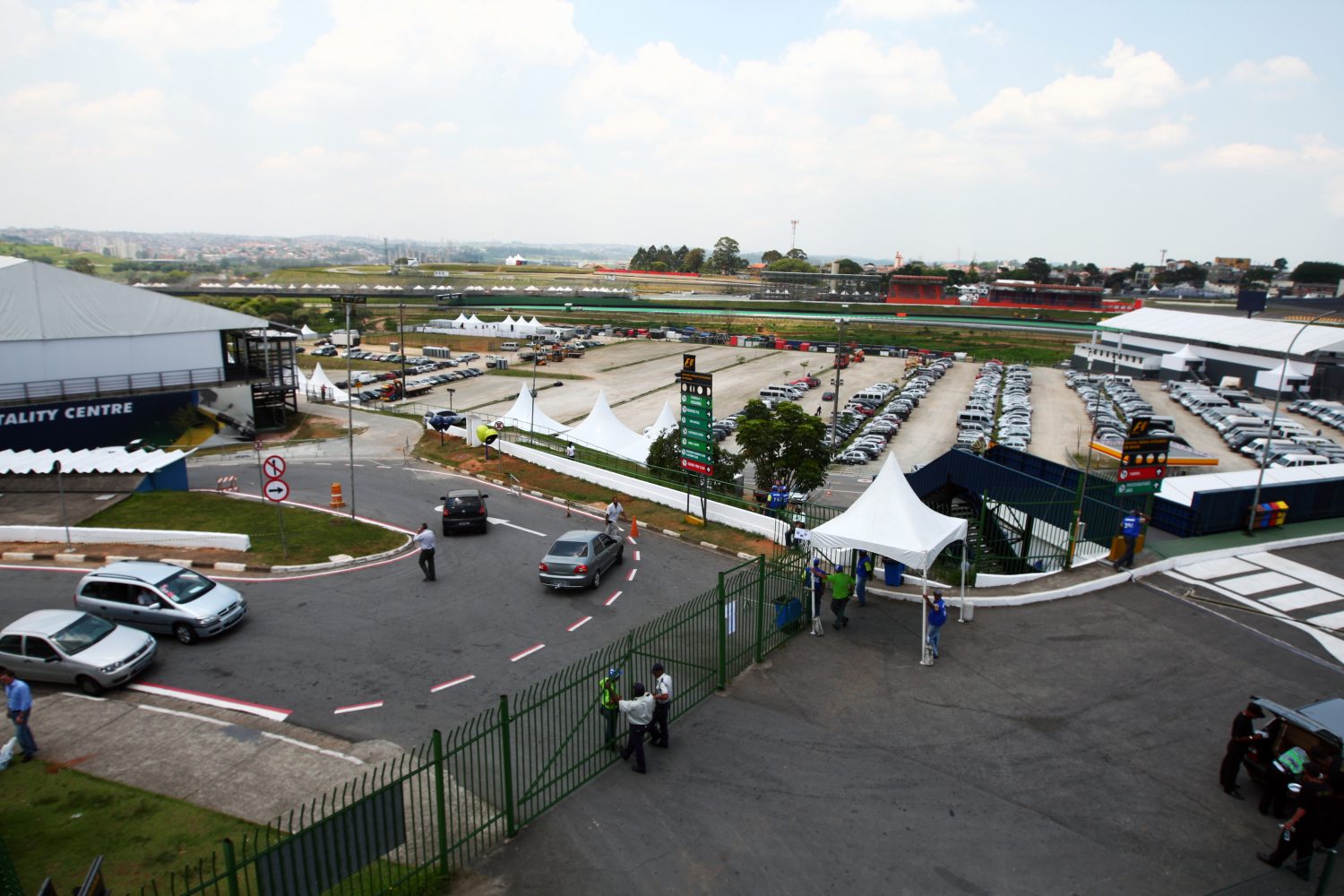 Extra veiligheidsmaatregelen in Brazilië buiten het circuit