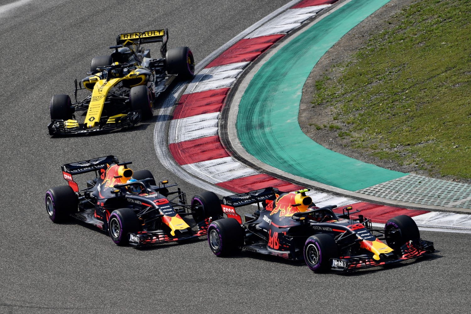 Marko: ‘Renault kan qua budget niet meekomen met Mercedes en Ferrari’