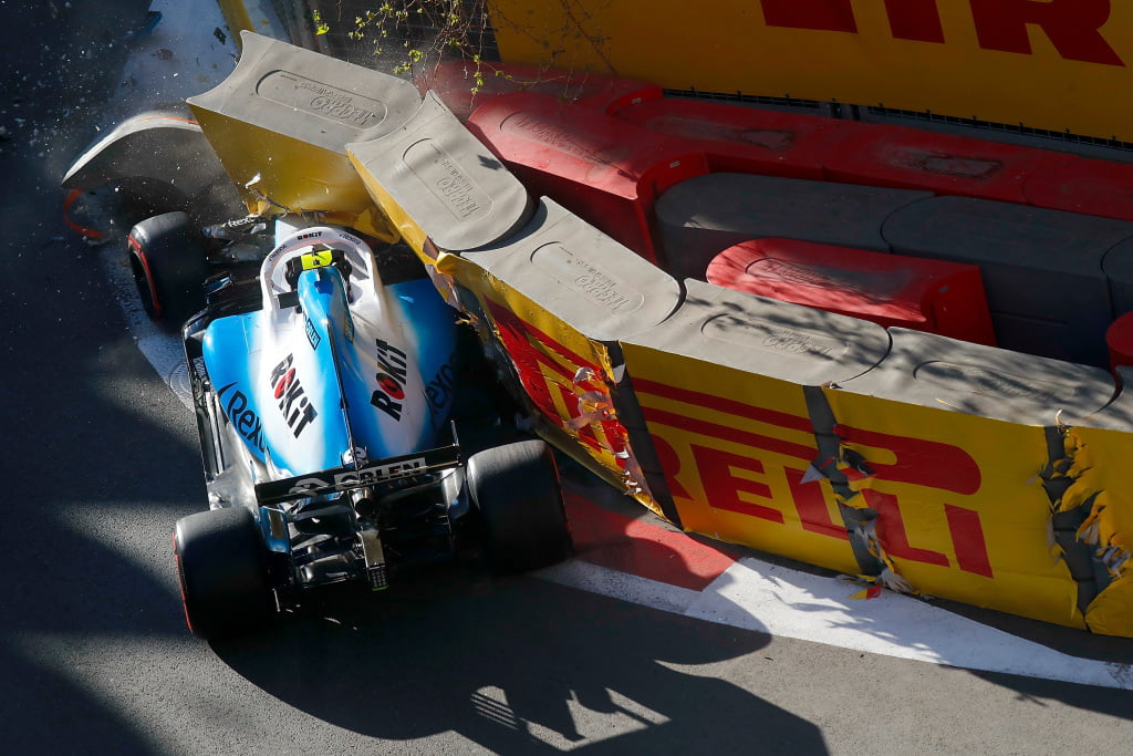 4. Kubica Australië: Voorvleugel (120.000), Wagenbodem (140.000) Azerbeidzjan: Voorvleugel (120.000), Bargeboards (60.000), Voorwielophanging (70.000), Sidepods (30.000), Wagenbodem (140.000) Monaco: Voorvleugel (120.000) Japan: Voorvleugel (120.000), Voorwielophanging (70.000), Achterwielophanging (110.000), Versnellingsbak (480.000), Achtervleugel (90.000) Brazilië: Voorvleugel (120.000), Bargeboards (60.000), Monocoque (400.000), Voorwielophanging (70.000), Achterwielophanging (110.000), Wagenbodem (140.000) Eindstand: €2.570.000
