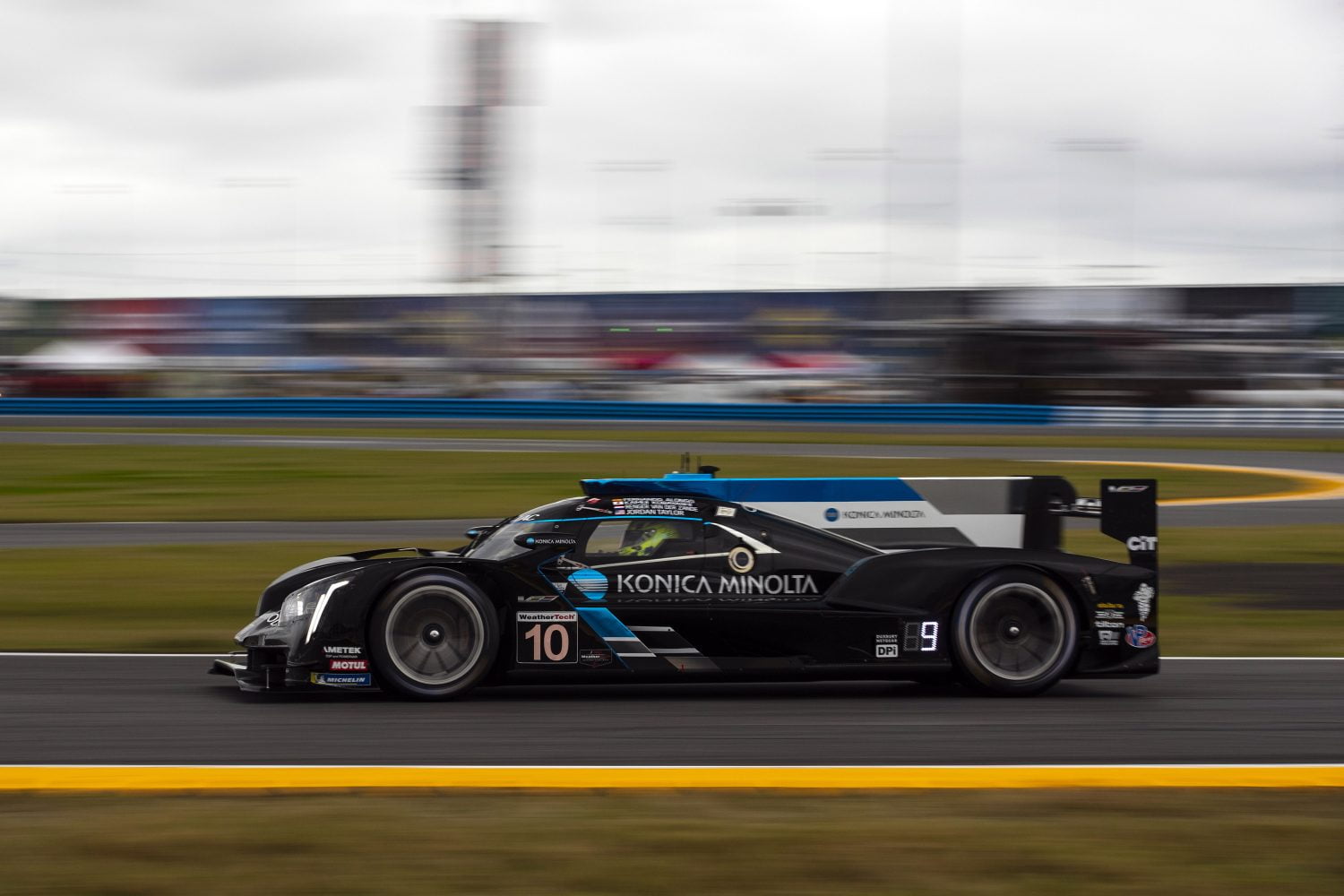 Alonso en Van der Zande zegevieren in verregende 24 uur van Daytona