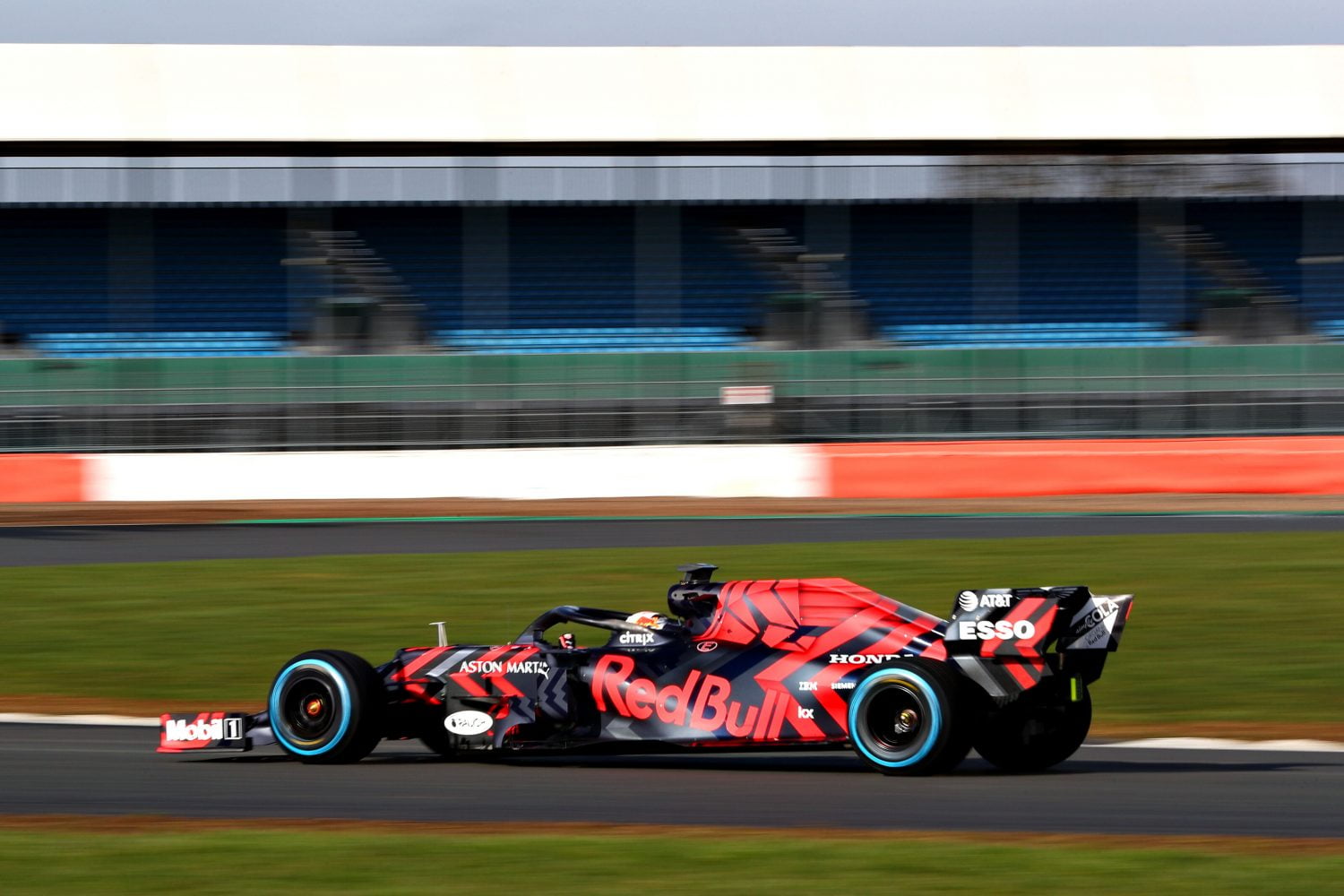 Red Bull-top euforisch: “We hebben raak geschoten met de RB15”