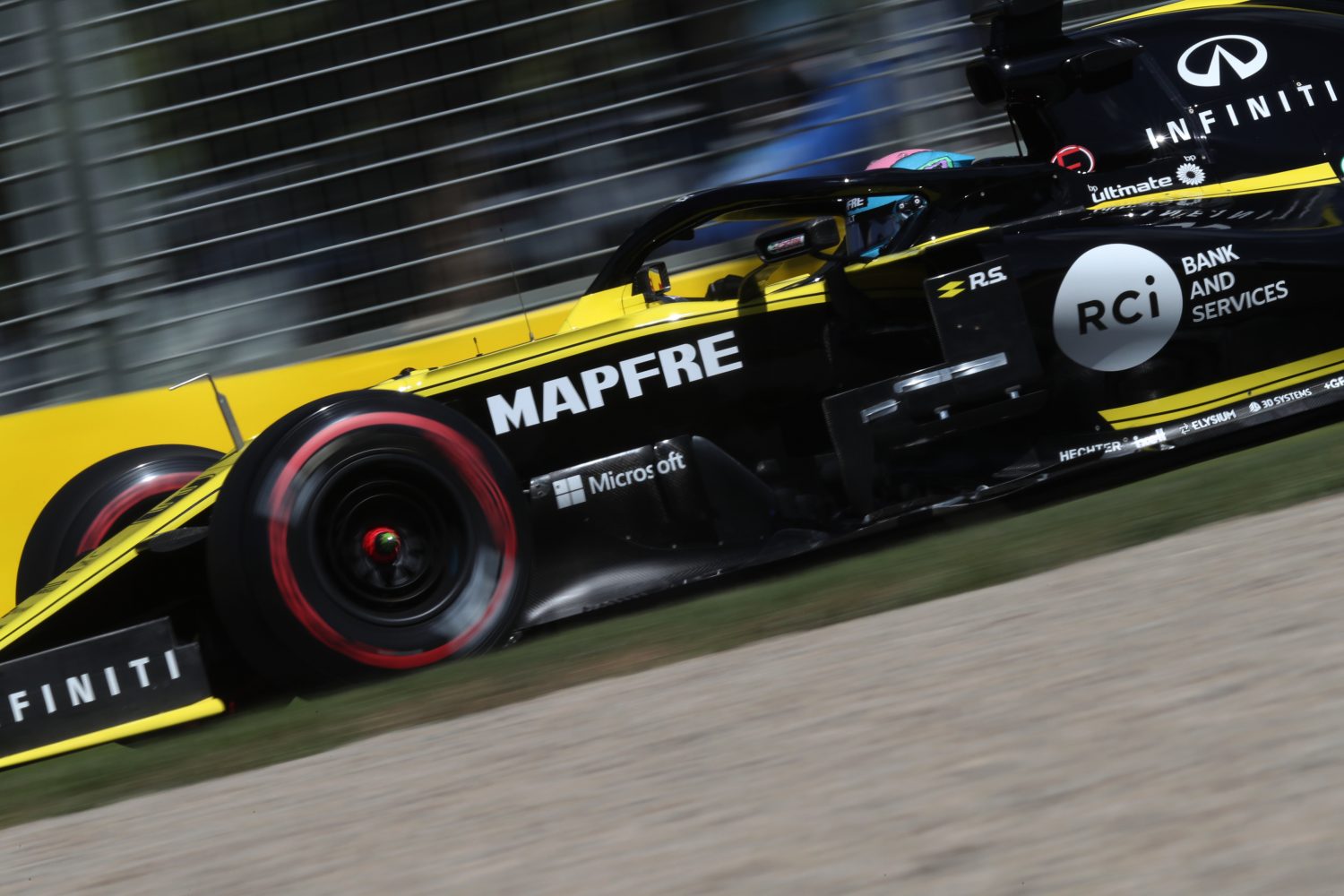 Een goed begin voor Ricciardo: ‘Ik voelde me met elke run beter in de Renault’