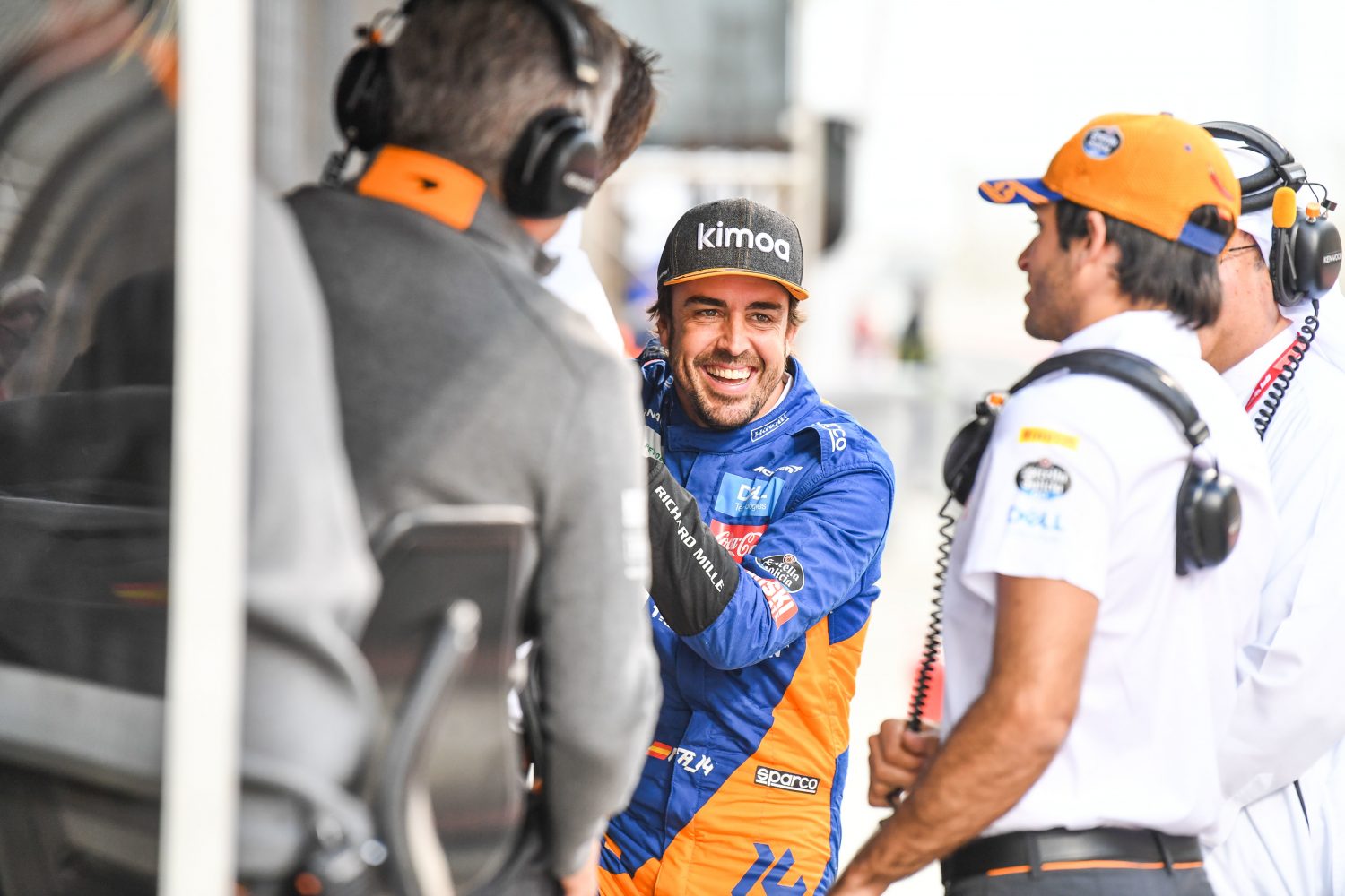 Fernando Alonso voorspelt ‘mooie toekomst’ voor landgenoot Carlos Sainz
