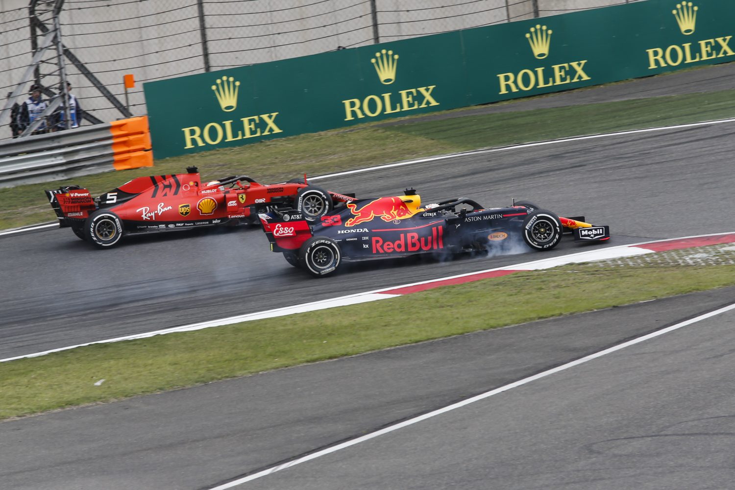 Teruglezen GP China: Mercedes veel te sterk in Chinese processie, Verstappen vierde