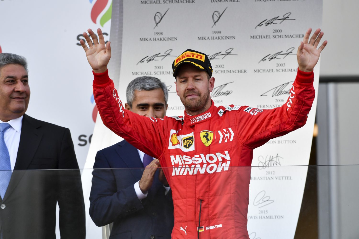 Vettel zag snelle Verstappen naderen: ‘Tot ik ineens weer van hem weg kon rijden’