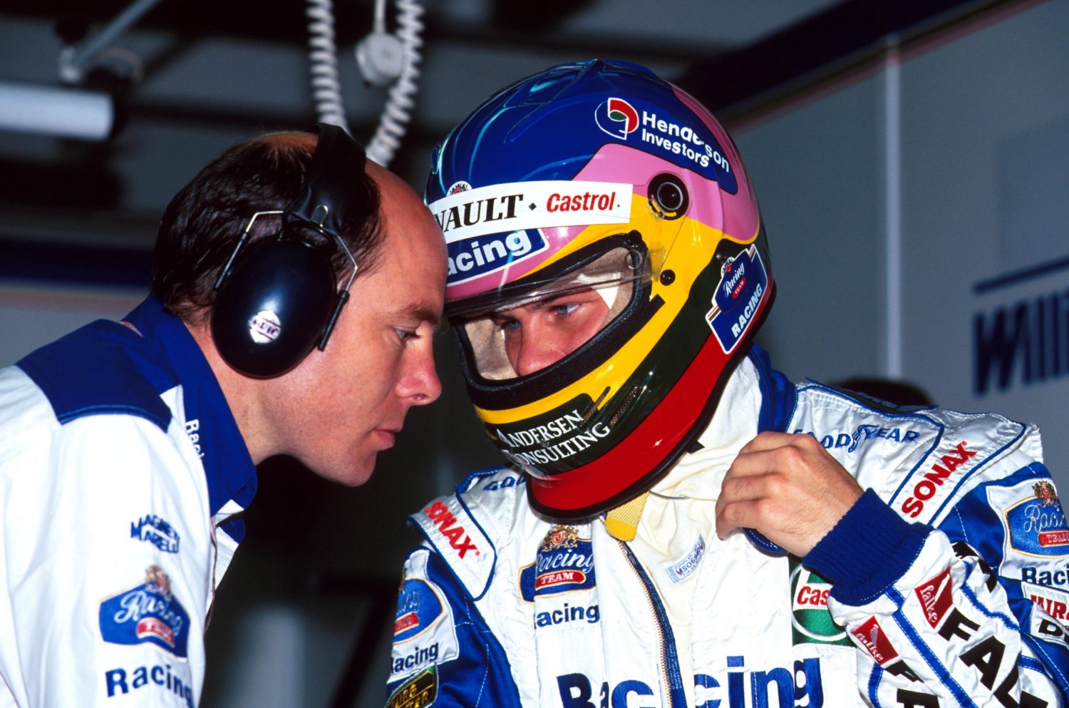 Flashback ’98: ‘Mensen vragen hoe ik kan werken met Villeneuve terwijl het zo’n eikel is’